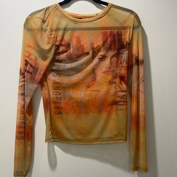 Sheer graphic Guess Top - Picture 1 of 4